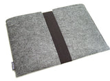 MacBook PRO *ALL MODELS* felt case sleeve WITH STRAP